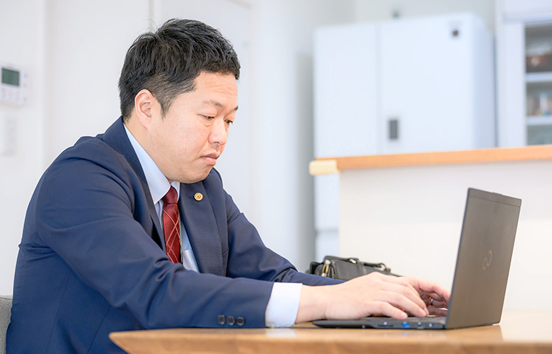 忙しいお客様に代わって面倒な手続き・調査をいたします